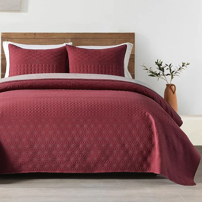 High-End HORIMOTE HOME Burgundy Red Queen Size Quilt Set – Soft Microfiber Bedspread with 2 Shams Lightweight amp All-Season Geometric Coverlet for Cozy Bedding Practical