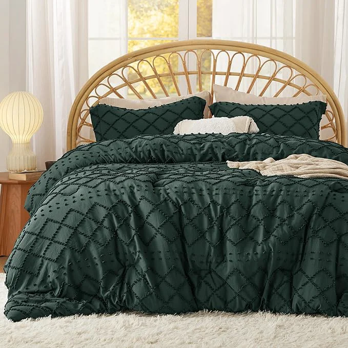 Crafted Bedsure King Comforter Set – Forest Green Comforter Boho Tufted Shabby Chic Bedding for Kids 3 Pieces Vintage Farmhouse Bed Set for All Seasons Fluffy Soft Bedding with 2 Pillow Shams Professional