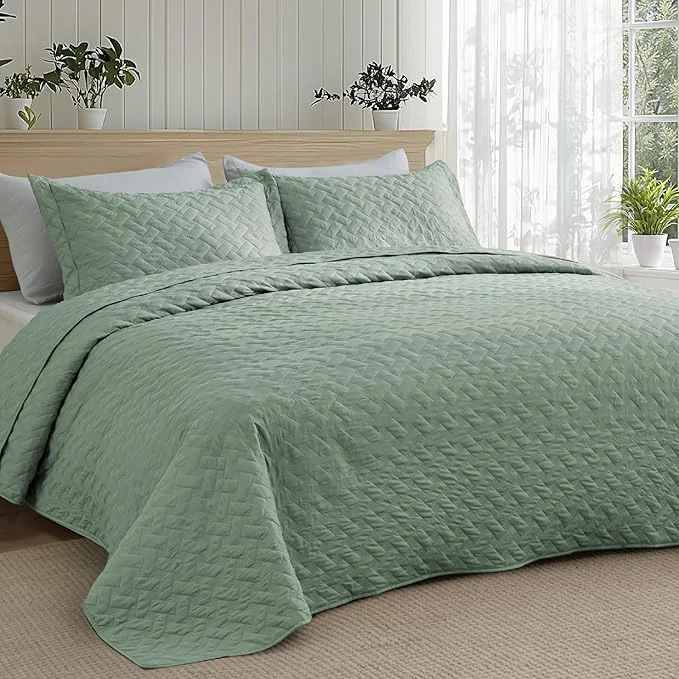 Elite Bedsure California King Quilts – Lightweight Bedspreads Cal King Size with Basket Weave Pattern Soft Quilt Bedding Set Sage Green Comforter Set Coverlet with 2 Pillow Shams 111 quot x 106 quot Skin-Friendly Soft All-Season Comfort Breathable Lightweig… Superior