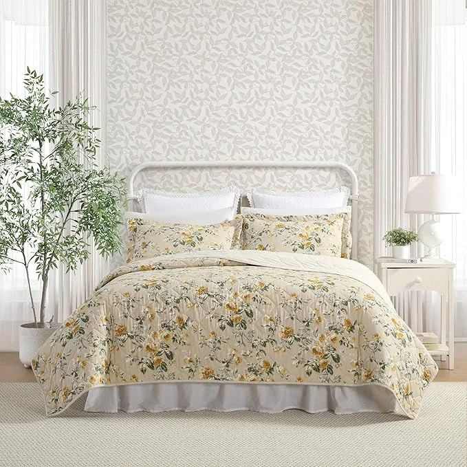Carefully Designed Laura Ashley – King Quilt Set Reversible Cotton Bedding with Matching Shams Lightweight Home Decor for All Seasons Roses Gold King Professional