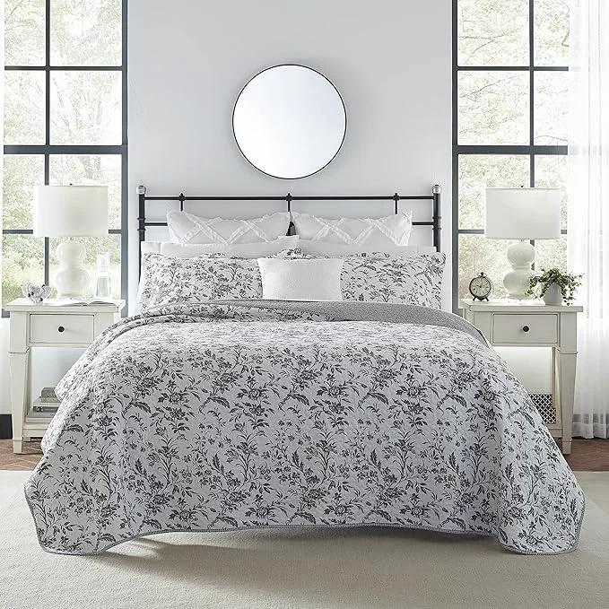 Prestigious Laura Ashley – Queen Quilt Set Soft Cotton Bedding with Reversible Design Medium Weight for Year Round Use 3 Piece Bed Set with Matching Pillowcases Amberley Black White Flexible