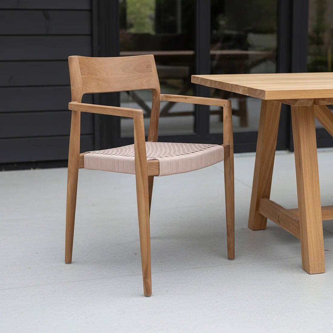 Optimized Freya tuinstoel met armleuning naturel Enhanced