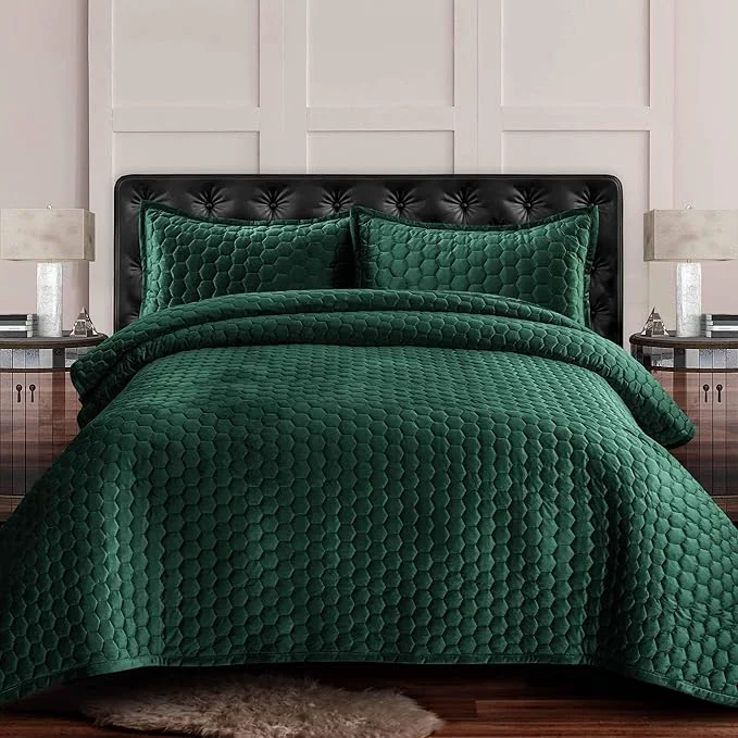 Practical Tribeca Living Lugano Oversized Velvet Quilt Set – All Season Extra Large 3 Piece Queen Size Comforter Set with 2 Pillow Shams in Teal Honeycomb Pattern 260GSM Contemporary