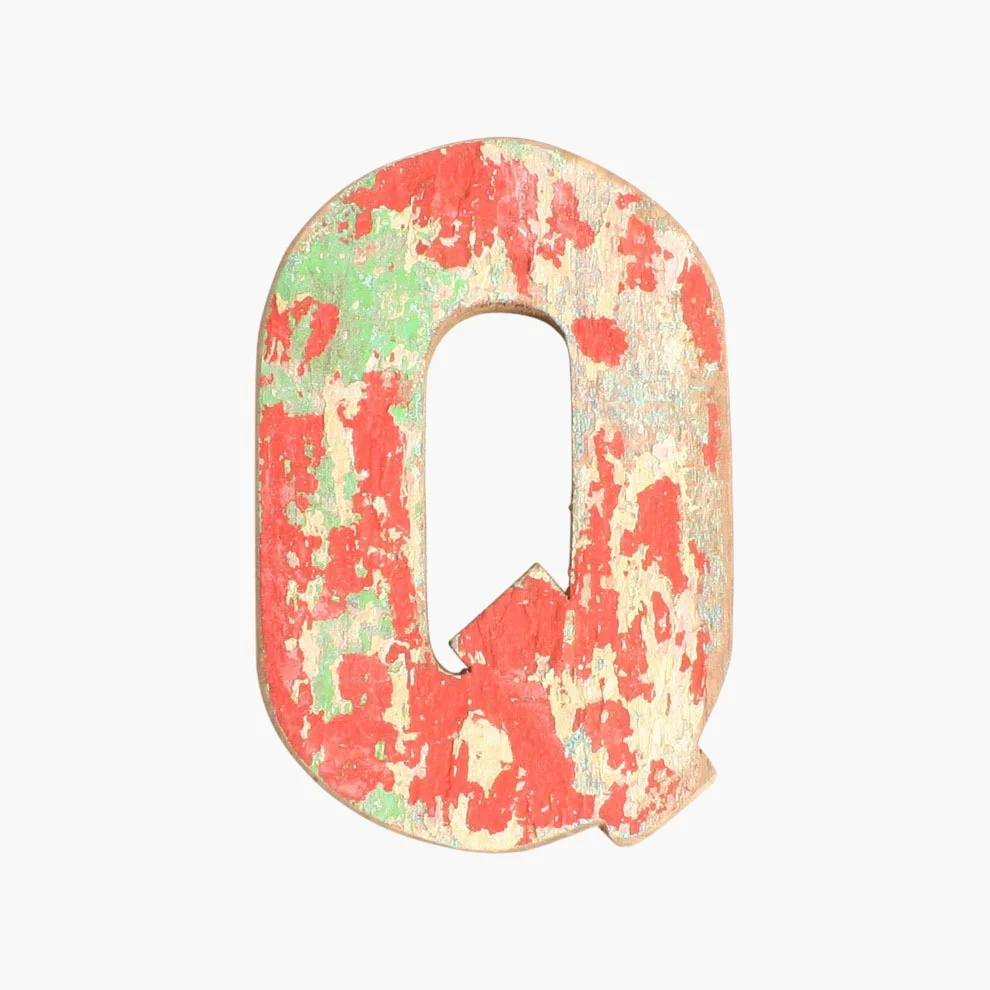 Authentic Houten letter Q Fashionable