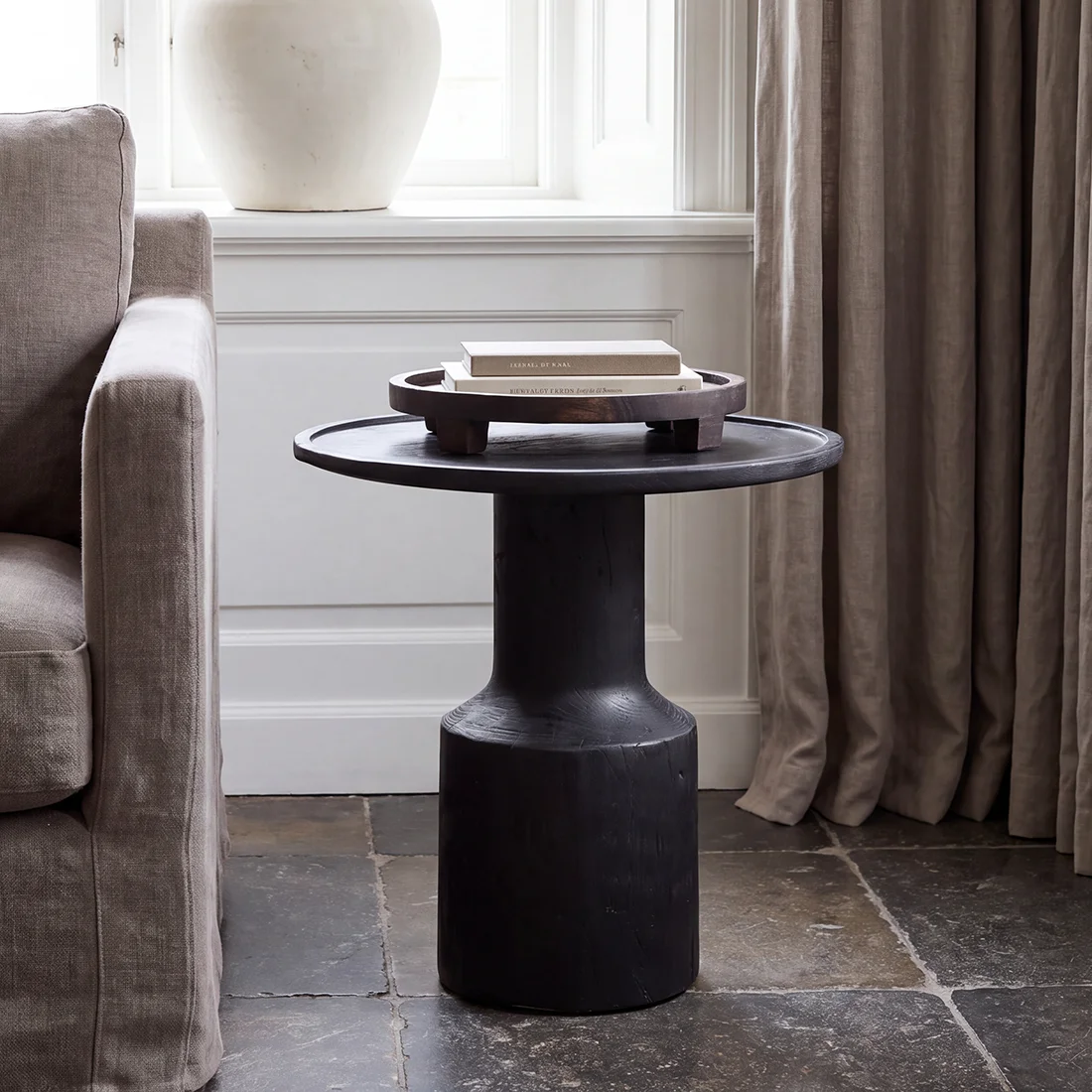 Elite Nero teak bijzettafel Midnight Trusted