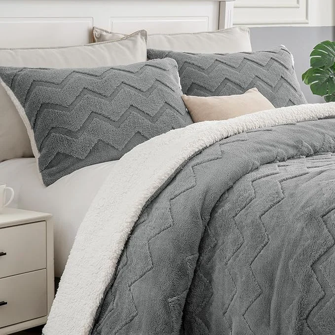 Expertly Made BEDELITE Fluffy Full Size Comforter Set Elite