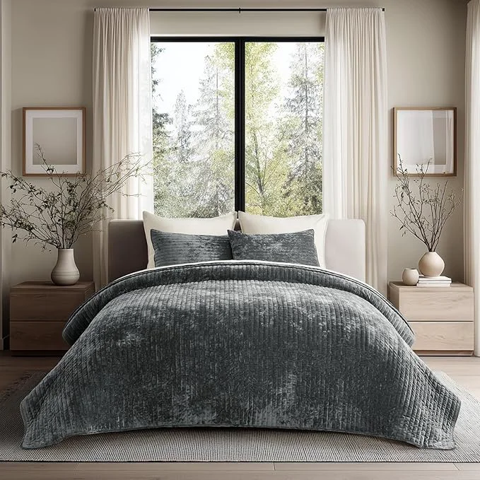 Eco-Friendly EVERGRACE Velvet Quilt Set Queen Size Luxurious Soft Striped Channel Bedding Reusable