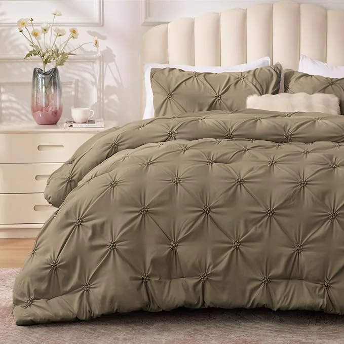 Classic BEDELITE Light Brown Twin Comforter Set – 2 Peices Boho Pintuck Bedding Comforter Sets Lightweight Soft amp Warm Twin Bedding Sets with 1 Pillowcase for All Season Smart