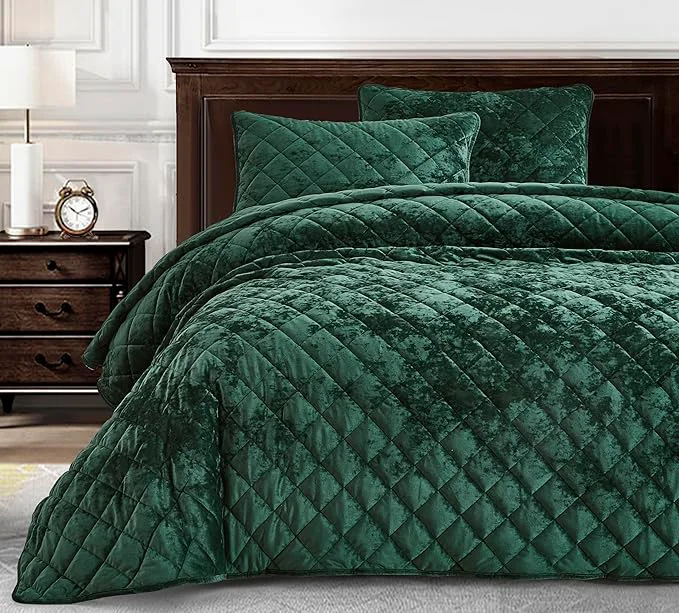 Authentic Chezmoi Collection Lux Forest Green Velvet Quilt Oversized King Set 3-Piece Plush Distressed Velvet Bedding All Season Lightweight Comforter Brushed Microfiber Reverse with Diamond Stitch Quilting Expertly Made