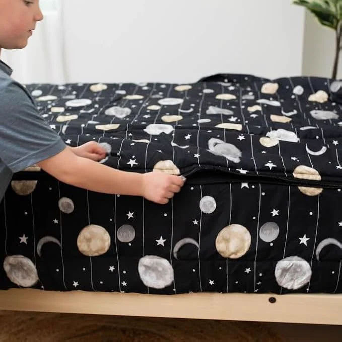 Minimalist Beddy 39 s Space Theme Durable Zipper Bedding for Kids Bed in a Bag Black Sheets and Universe Galaxy Comforter with Stars amp Solar System Includes Pillowcase and Sham Easy to Make and Wash World-Class