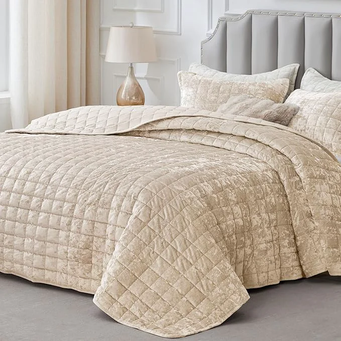 BEDELITE Velvet Quilt Set Queen Size – Luxury Velvet Comforter Bedding Set 3 Pieces Lightweight Soft Cozy Shiny Urban Taupe Oversized Bedspread Coverlet for All Seasons with 2 Pillow Shams Innovative