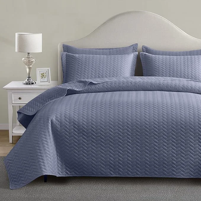 First-Class Maple amp Stone Quilt Set Oversized King Size 128 quot x120 quot Lightweight Mineral Blue Bedspread Ultrasonic Chevron Pattern Light Coverlet for All Season Comforter Bedding Decor – 3 Piece Bed Cover Sets Green