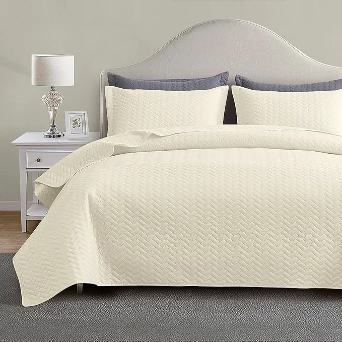 Sophisticated Maple amp Stone Quilt Set King Size Lightweight Off-White Bedspread Ultrasonic Chevron Pattern Light Coverlet for All Season Comforter Bedding Decor – 3 Piece King Bed Cover Sets Exceptional