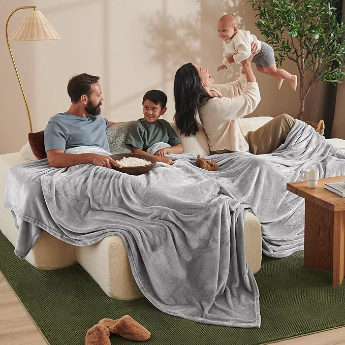 Premium Material Bare Home Fleece Blanket – Giant Size – Ultra-Soft Lightweight for Bed Sofa and Couch – Luxury Microplush – Cozy Warm Blanket Giant Light Grey Trendy