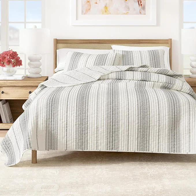 Carefully Designed Great Bay Home Striped Quilt Set – 2-Piece Twin Twin XL Size Farmhouse Bedding Set – Lightweight All-Season Reversible Bedspread White Grey Innovative