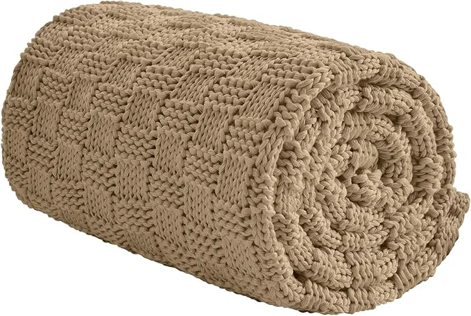 Easy-to-Use Knitted Weighted Blanket for Adults Breathable Chunky Knit Blanket Cooling Clean