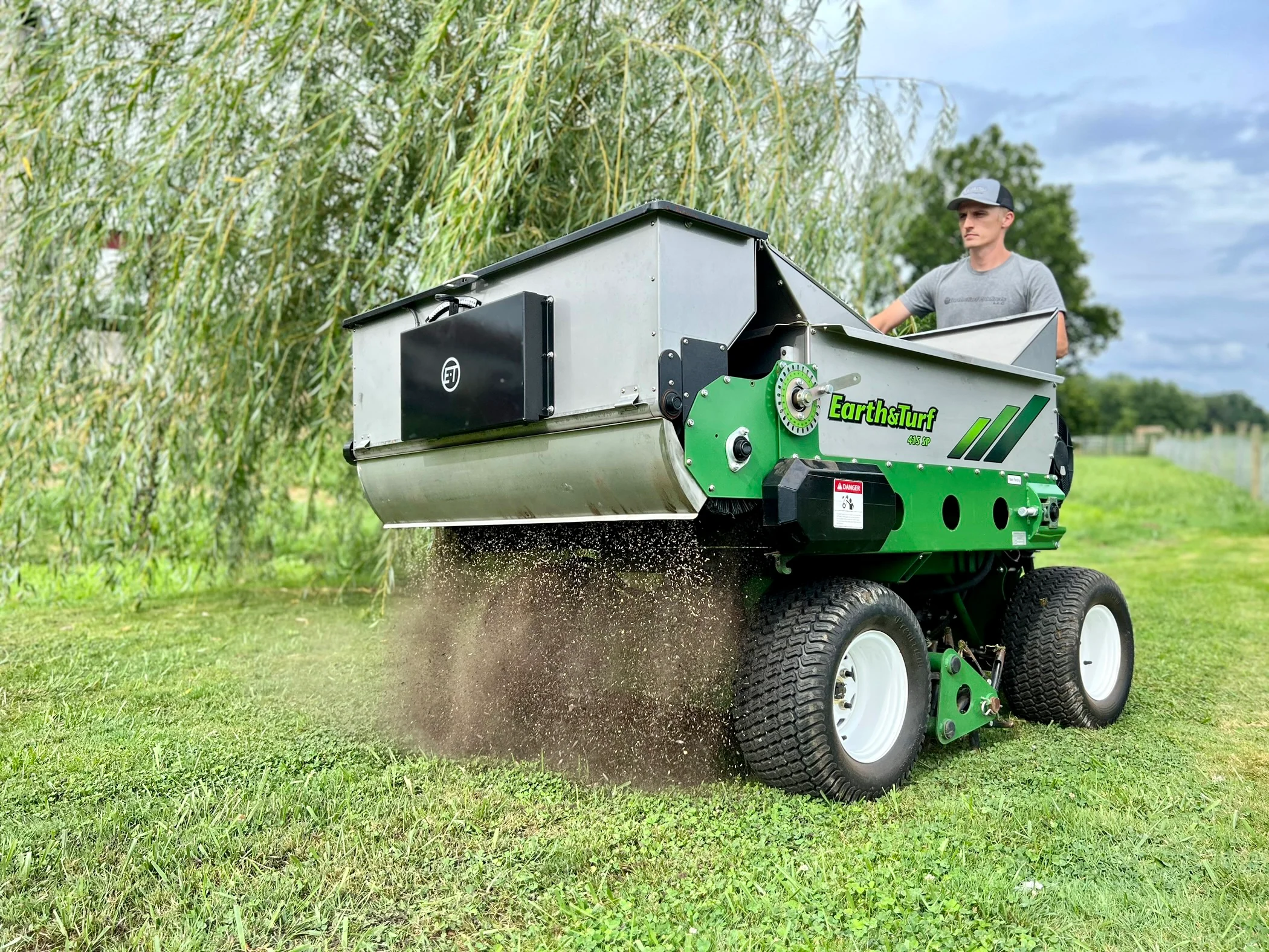 Consistent Earth Turf 415SP MultiSpread™ Top Dresser Selected