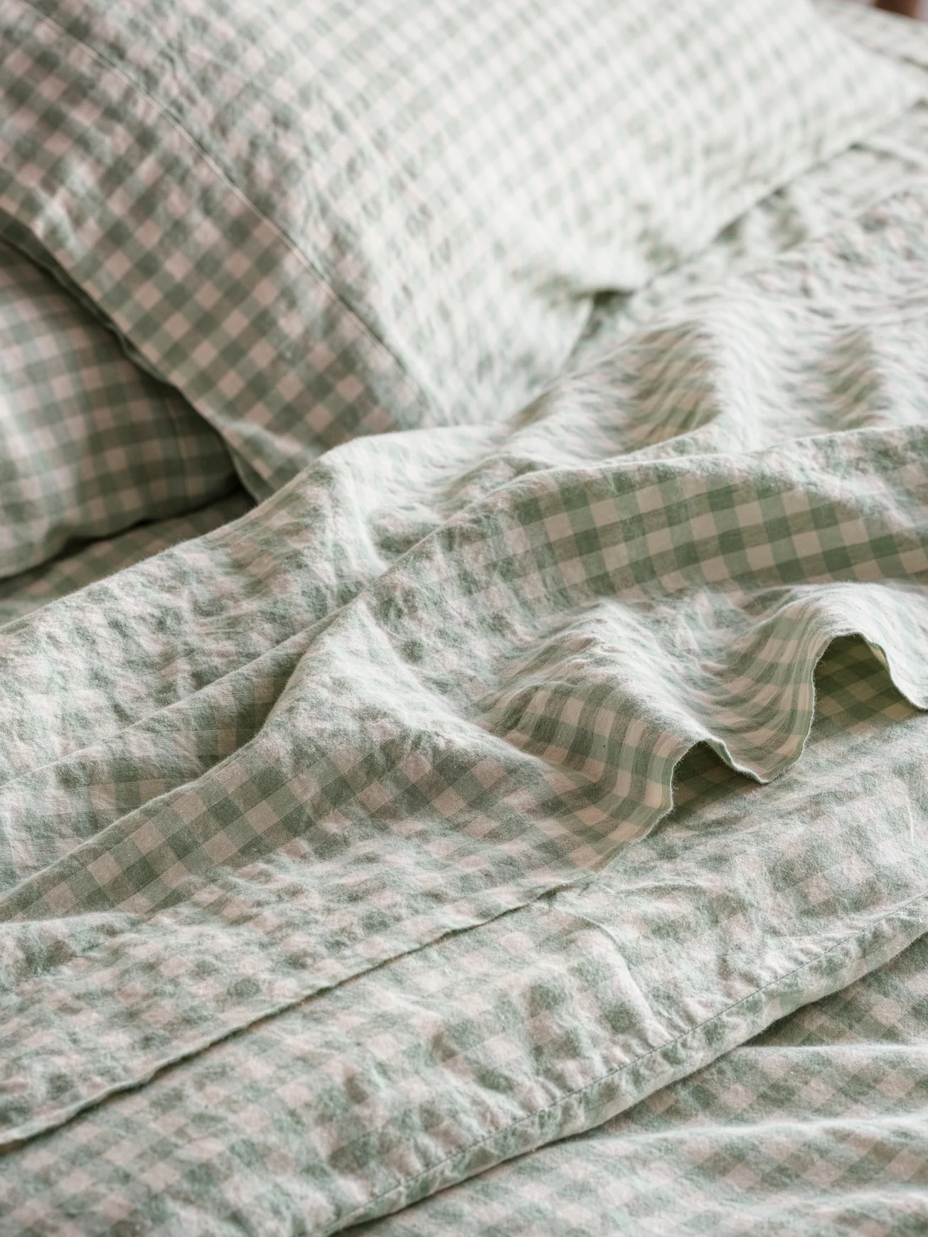 Top-Quality Sage Green Gingham Linen Blend Flat Sheet Professional