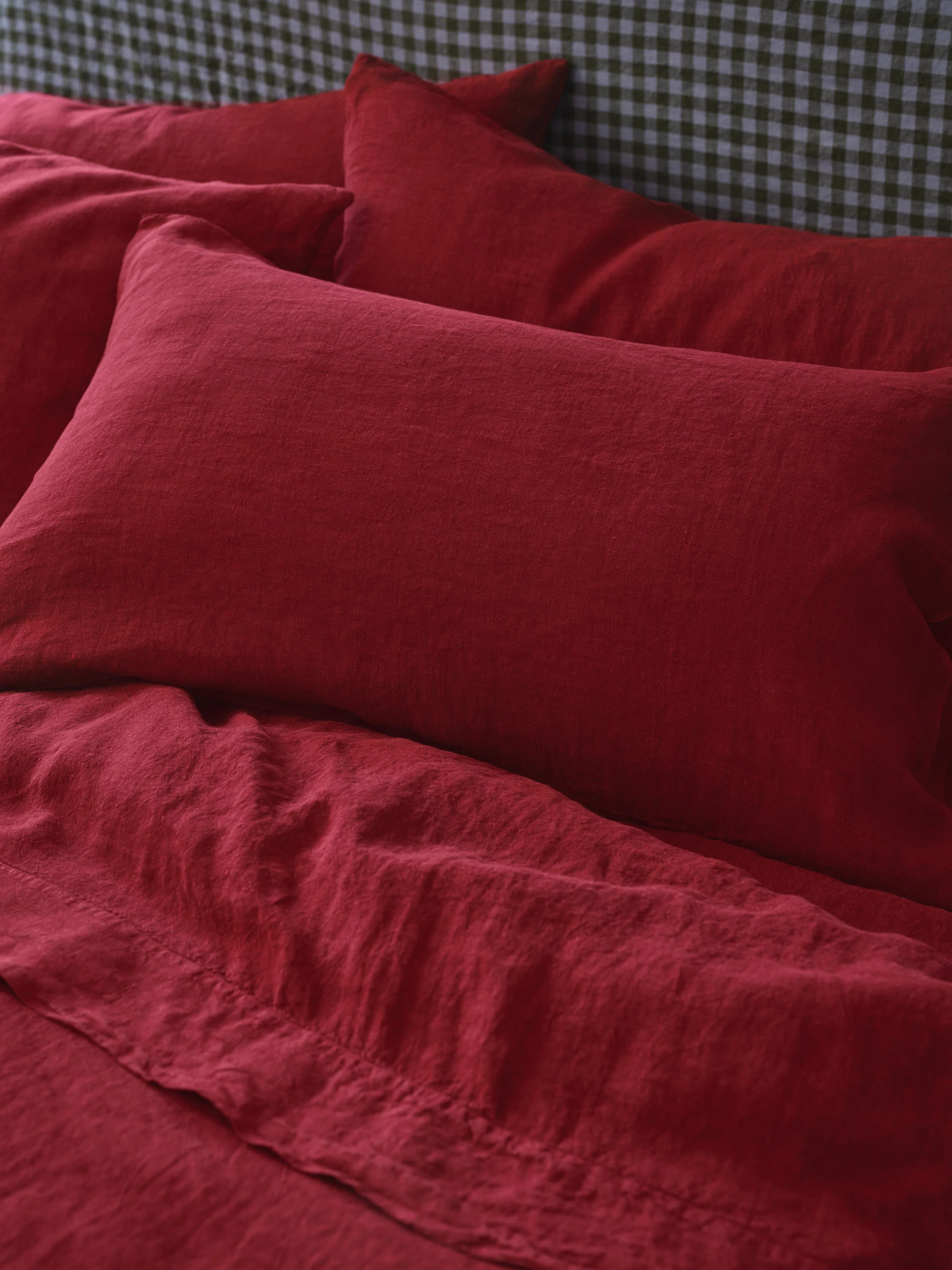 Official Rhubarb Linen Pillowcase Pair Easy-to-Use