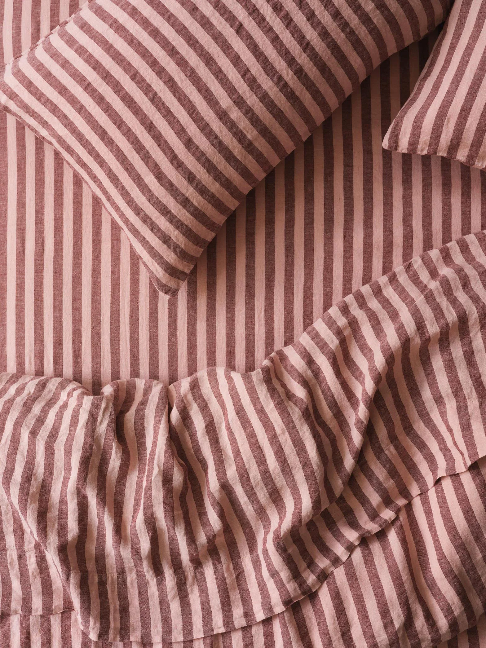 Smooth Rhubarb Rose Pembroke Stripe Linen Blend Fitted Sheet Selected