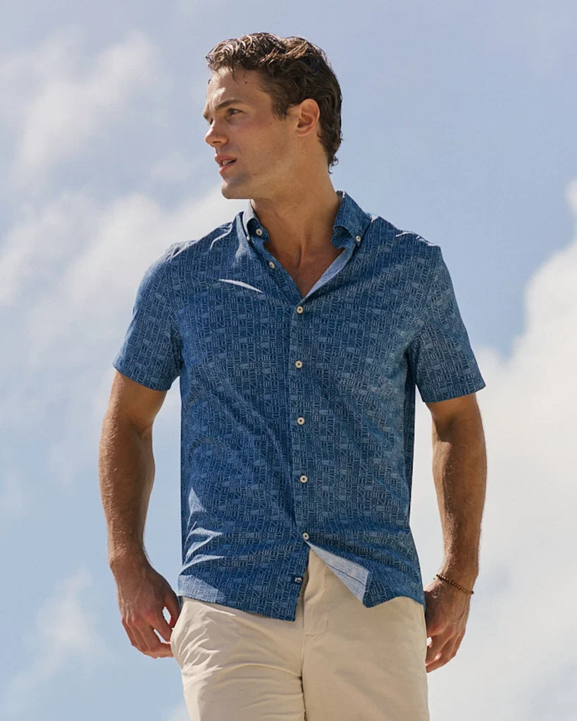 Exclusive ST Nautical Flags Coastal Breeze® Short Sleeve Sport Shirt User-Friendly