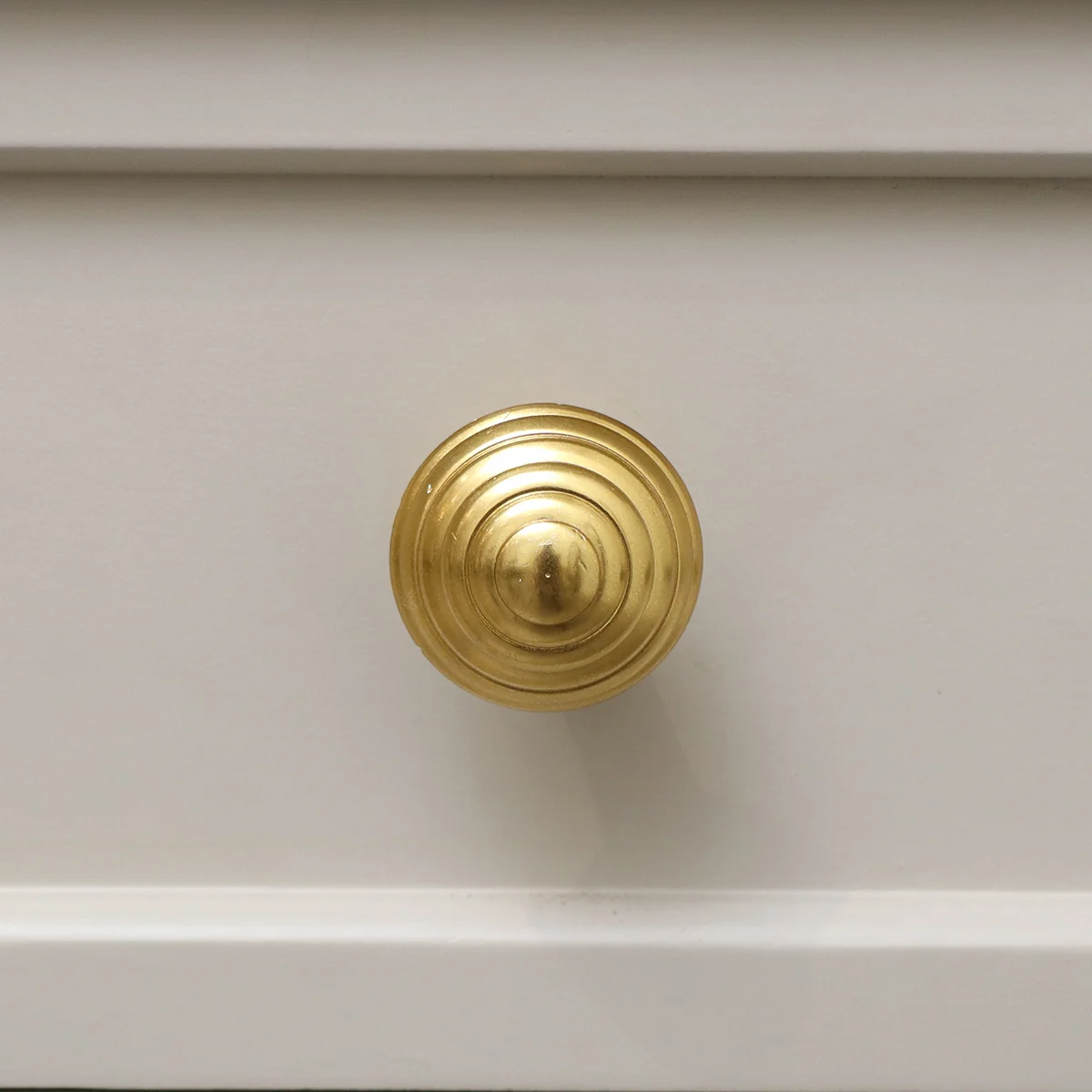 Reusable Round Shiny Gold Swirl Detailed Drawer Knob Original