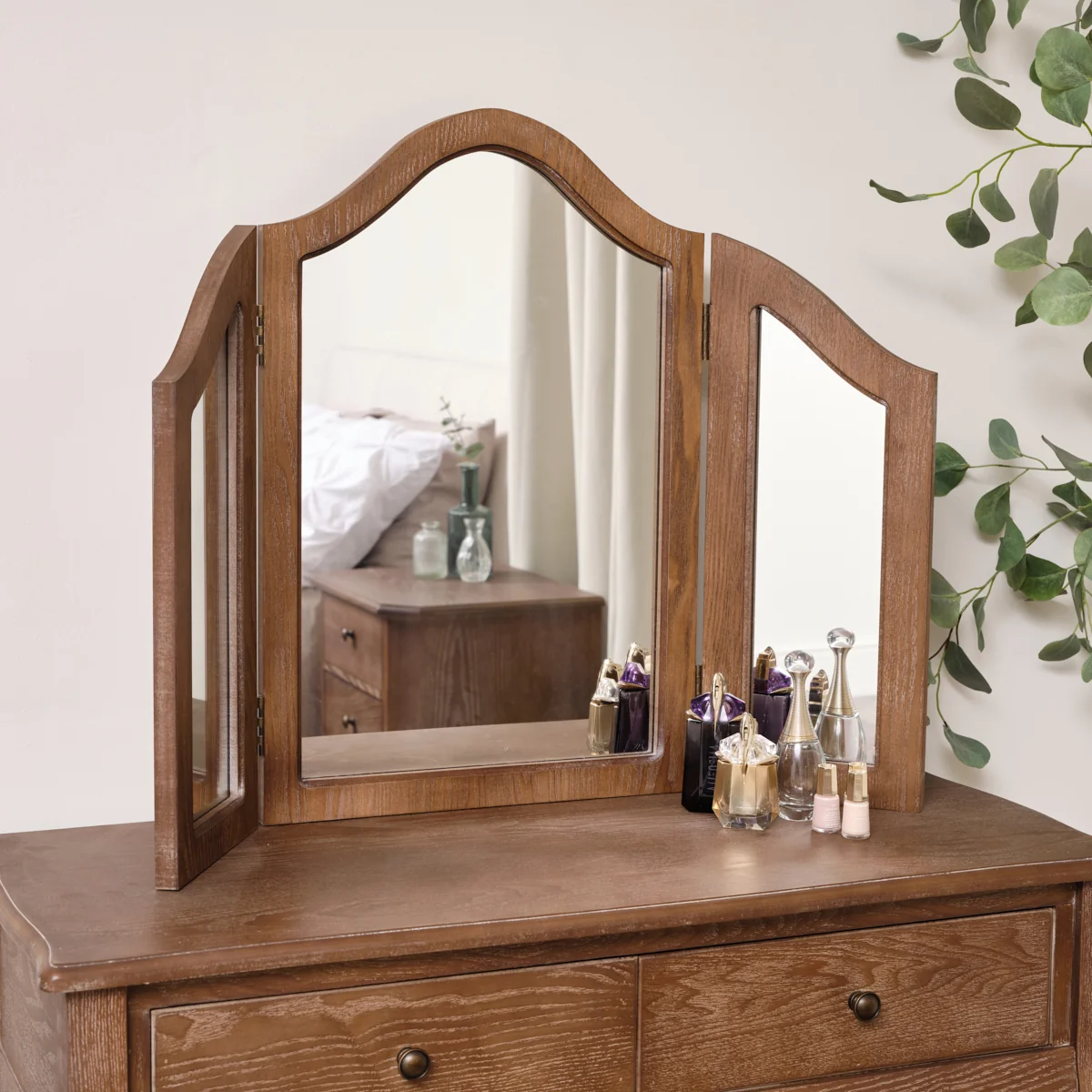 Exceptional Dark Wood Triple Dressing Table Mirror – Ashwell Range Authentic