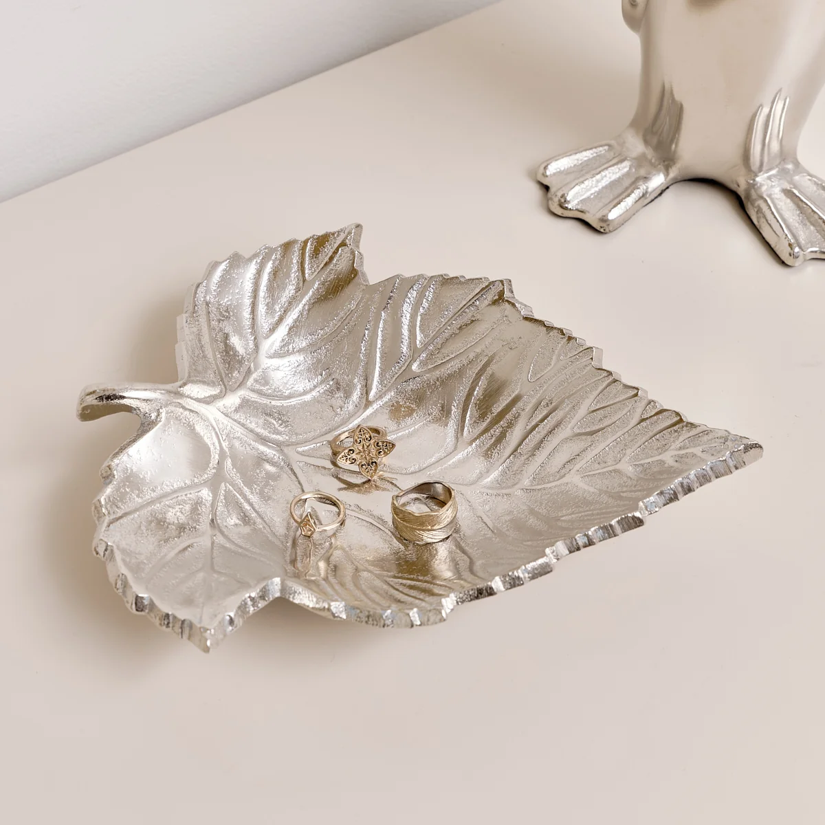 Responsible Shiny Silver Leaf Trinket Tray Dish Trendy
