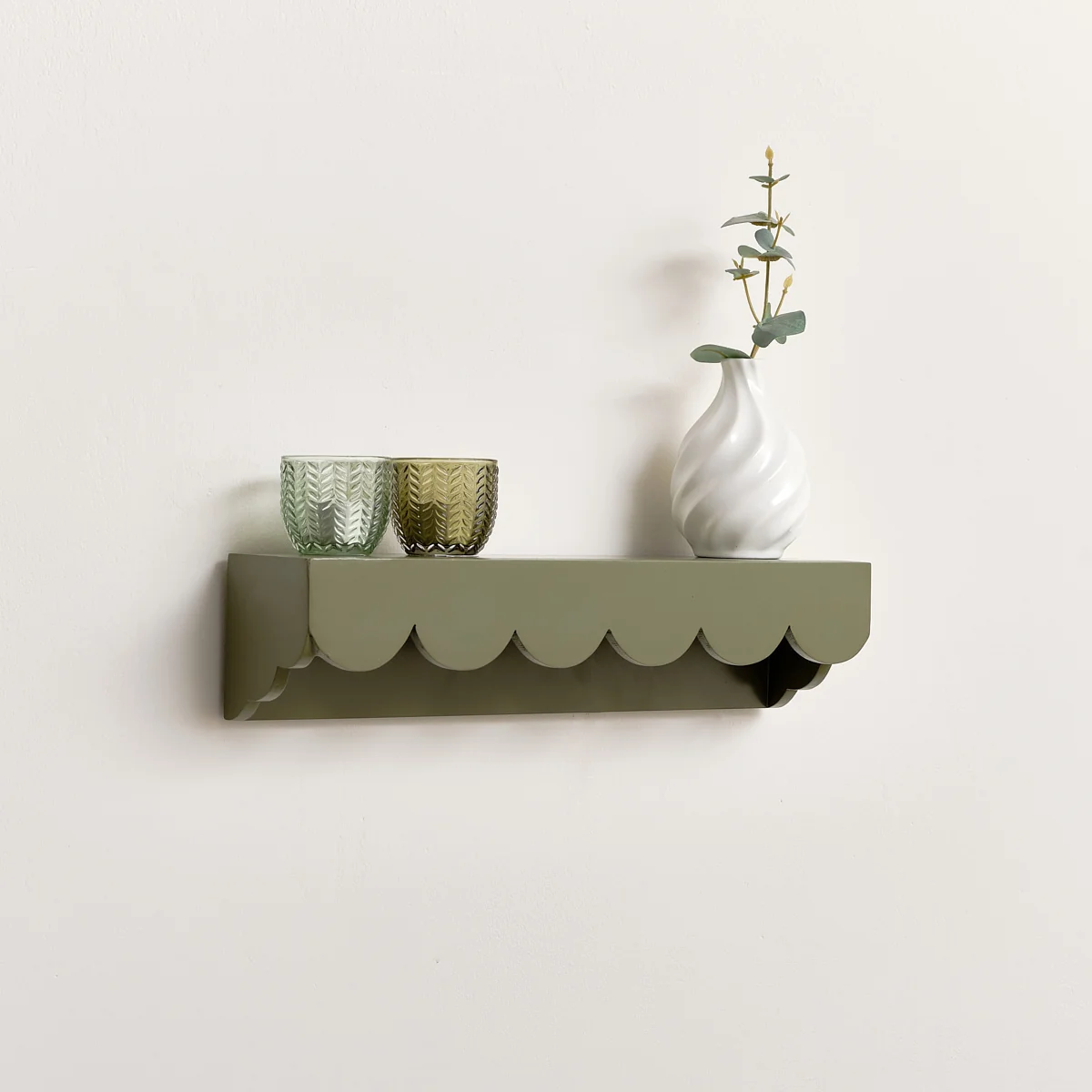 Premium Green Scalloped Wall Storage Shelf – 40cm Relaxed