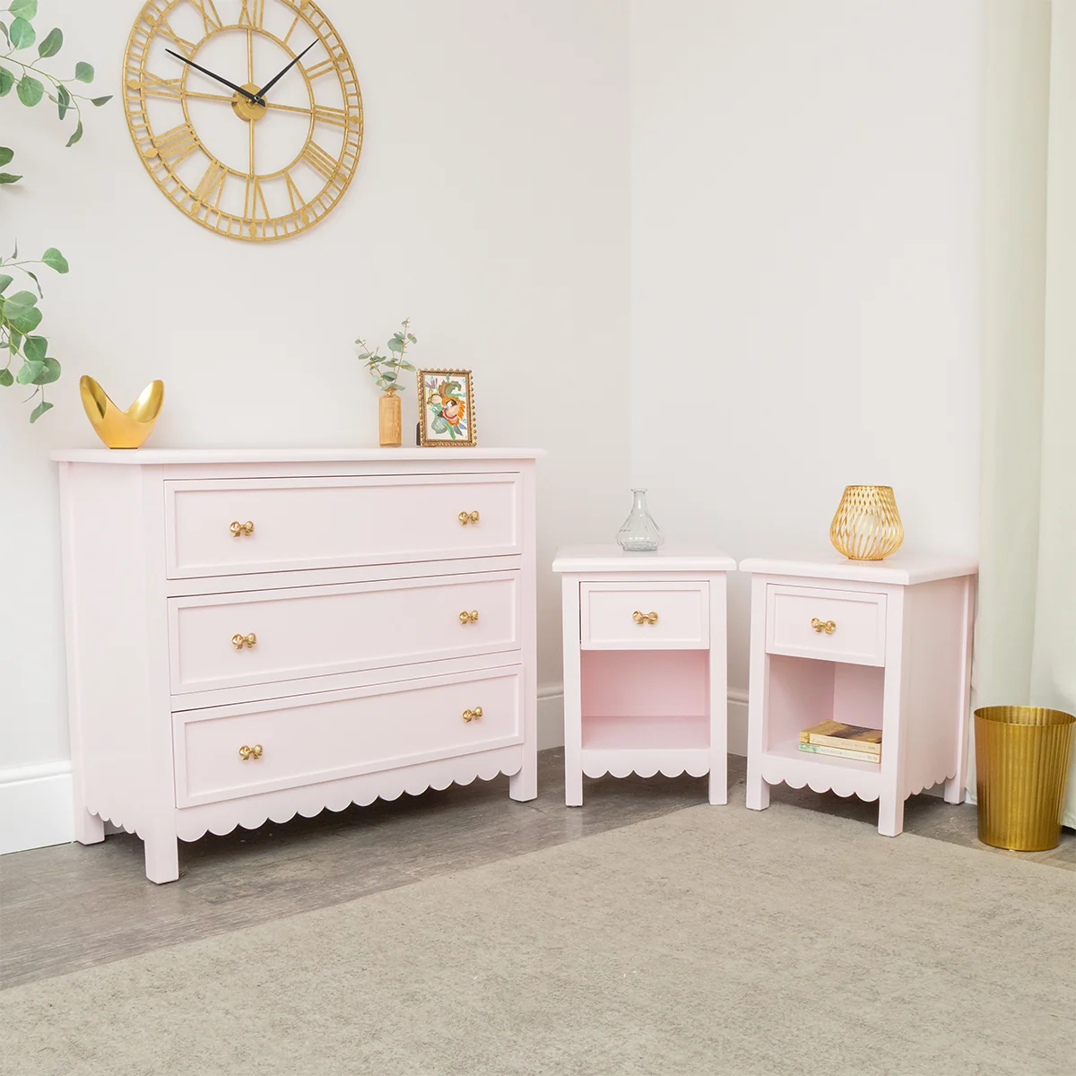 Fast Large Scalloped 3 Drawer Chest of Drawers Pair Of One Drawer Scalloped Bedside Tables – Staunton Pink Range Crafted