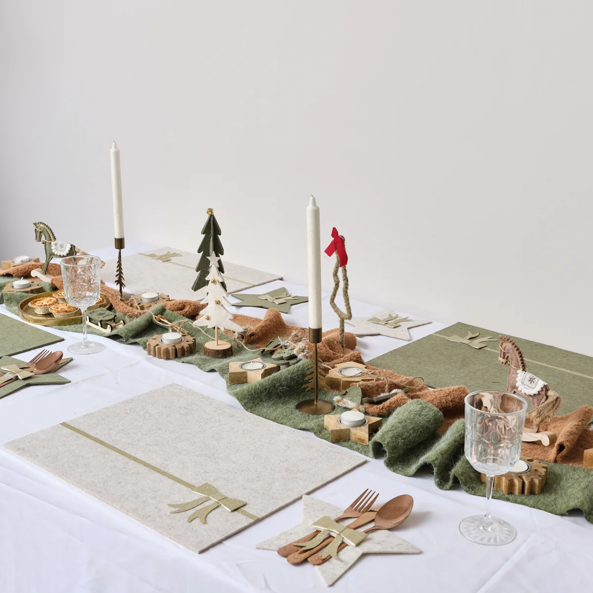 Outstanding Set Of 2 Large Beige Green Wool Table Runners – 140cm 1.4m 55.1′ Efficient