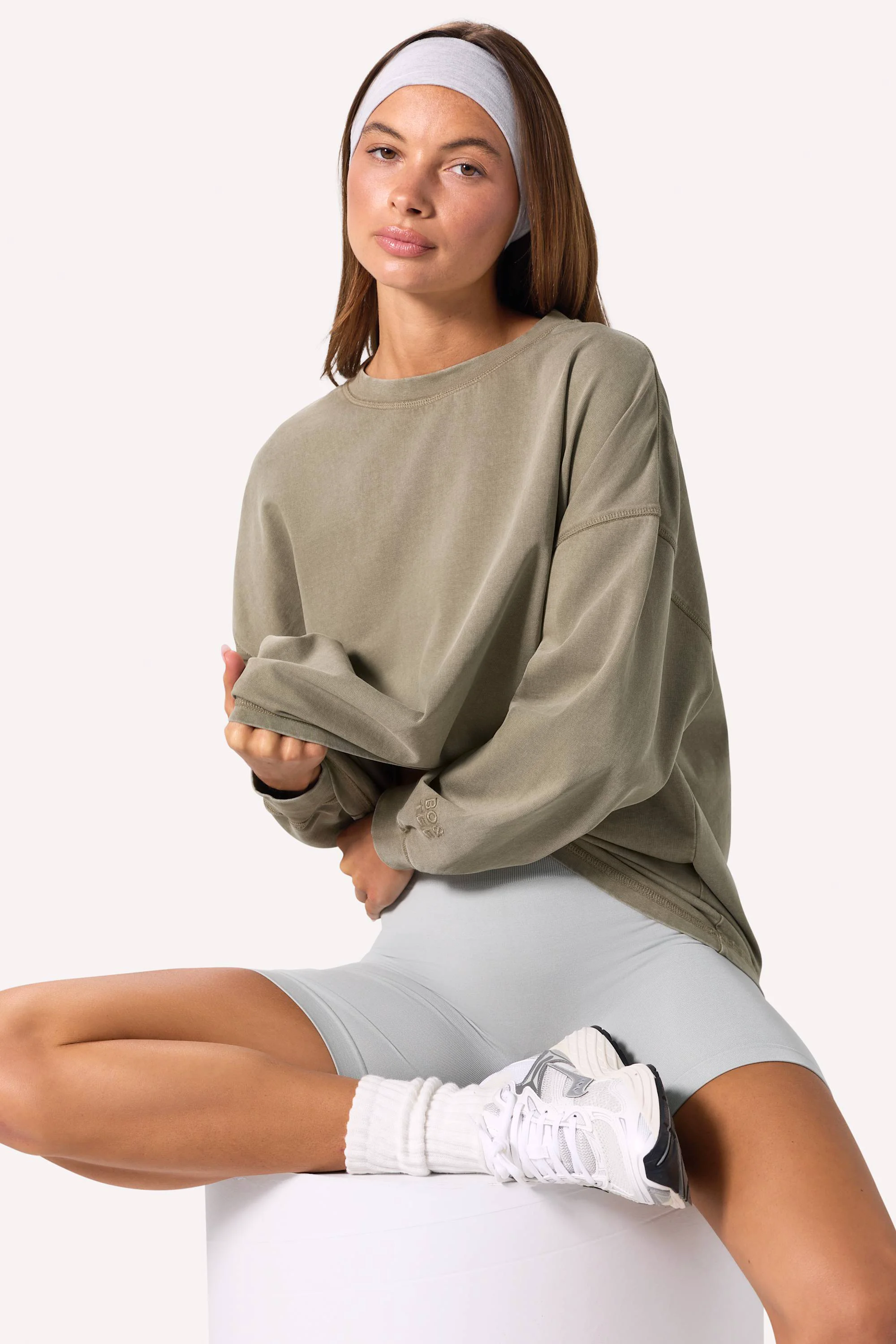 Practical Acid Wash Long-Sleeve Oversized T-Shirt in Light Green Excellent