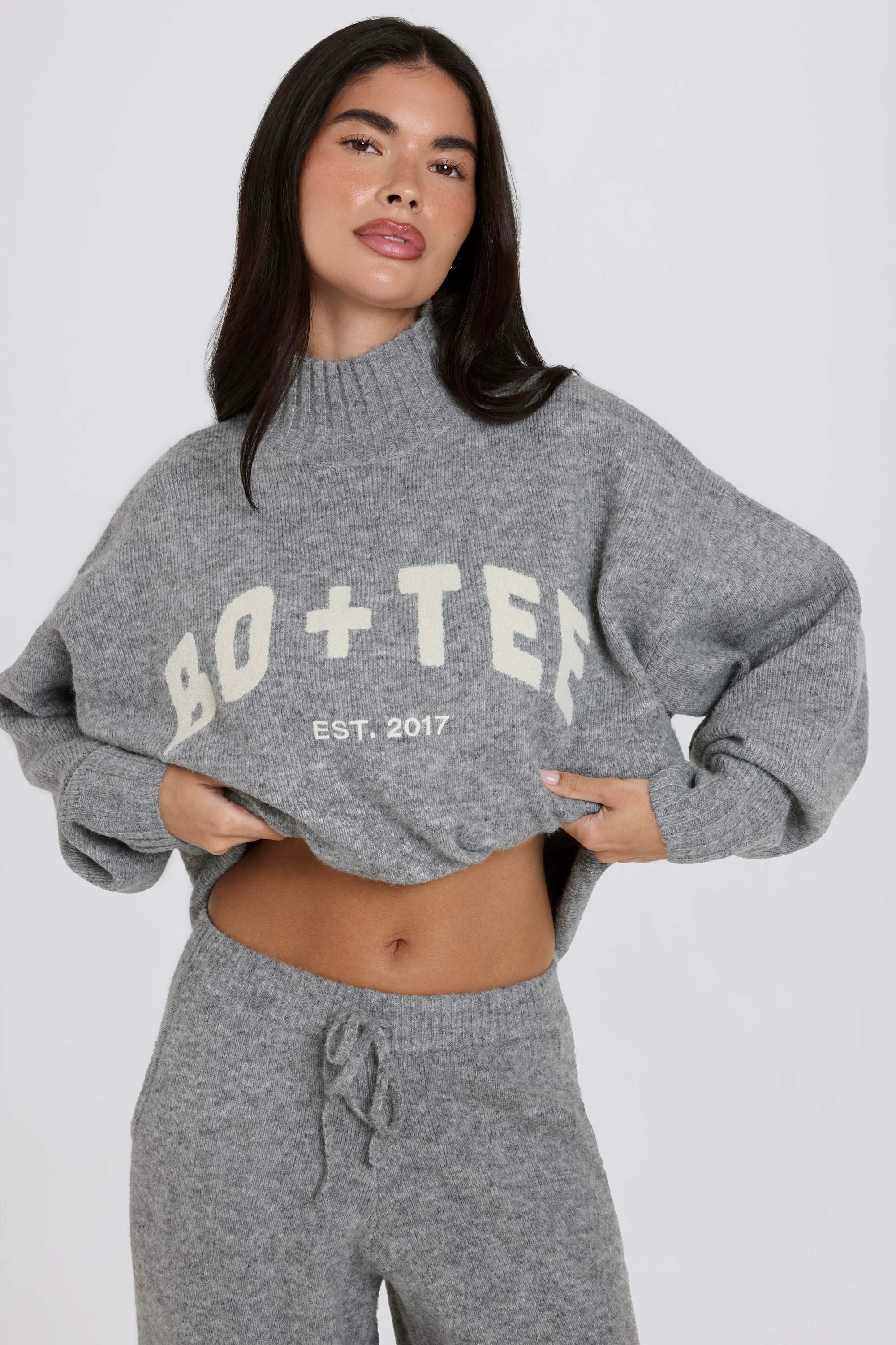 Original Design Soft Knit Oversized Jumper in Grey Modern