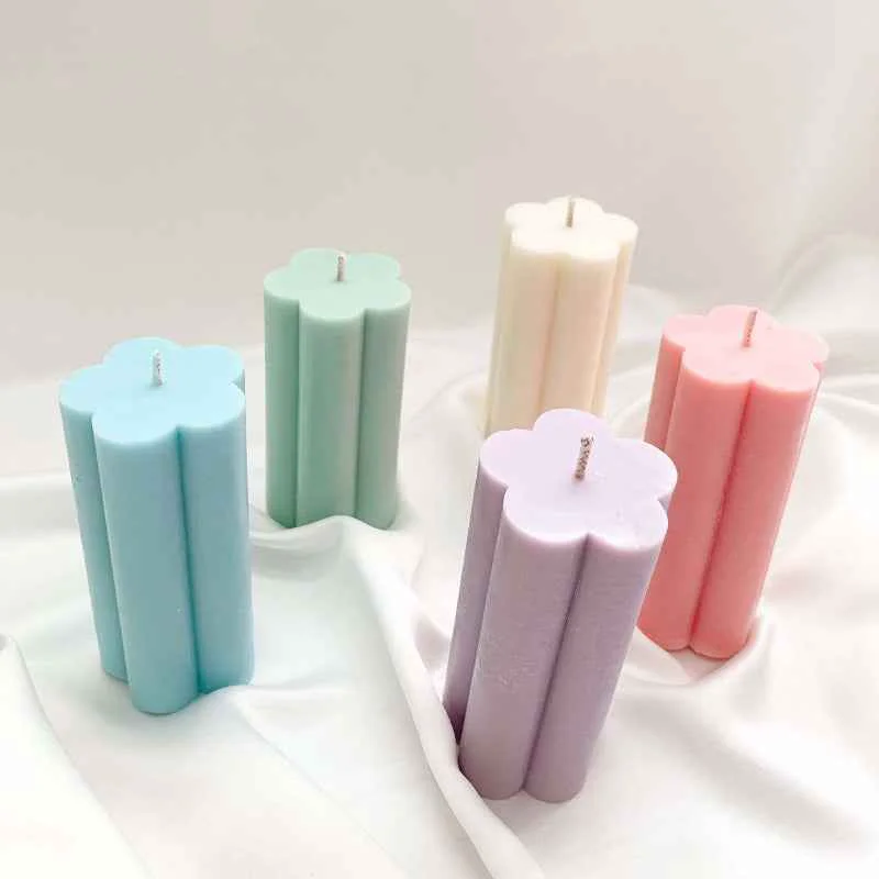 Breathable Sun Kissed Daisy Candle Specialty