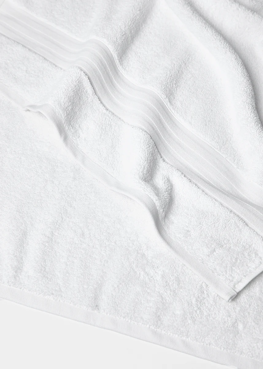 High-Performance Foxford Luxury Cotton Bath Sheet – White Traditional