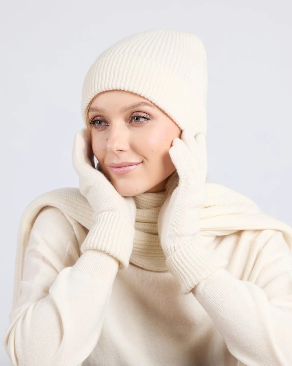 Lightweight Foxford White Ribbed Cashmere Beanie Effective