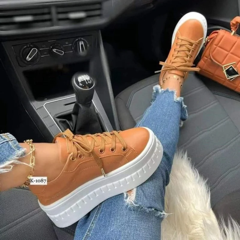 Fine K-1087 Women’s Platform Lace-Up Sneakers Clean