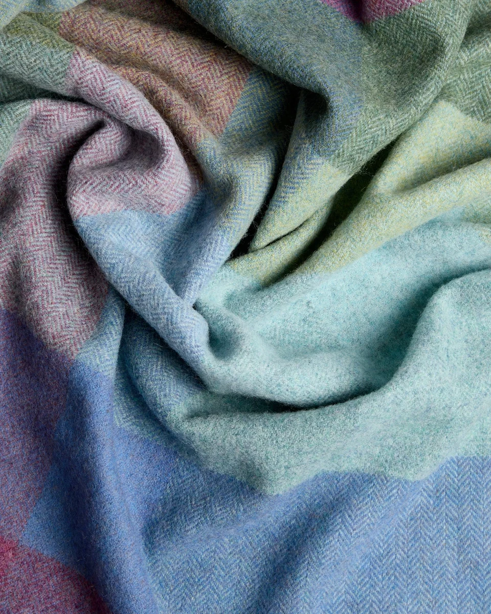Top-Quality Foxford Kilmeaden Lambswool Comfort Throw Professional