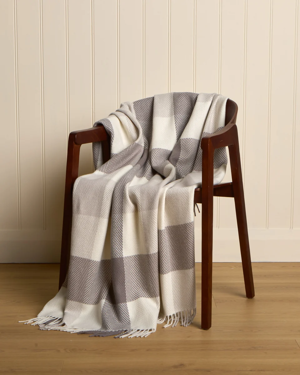 Solid Foxford Finn Cashmere and Lambswool Throw Original