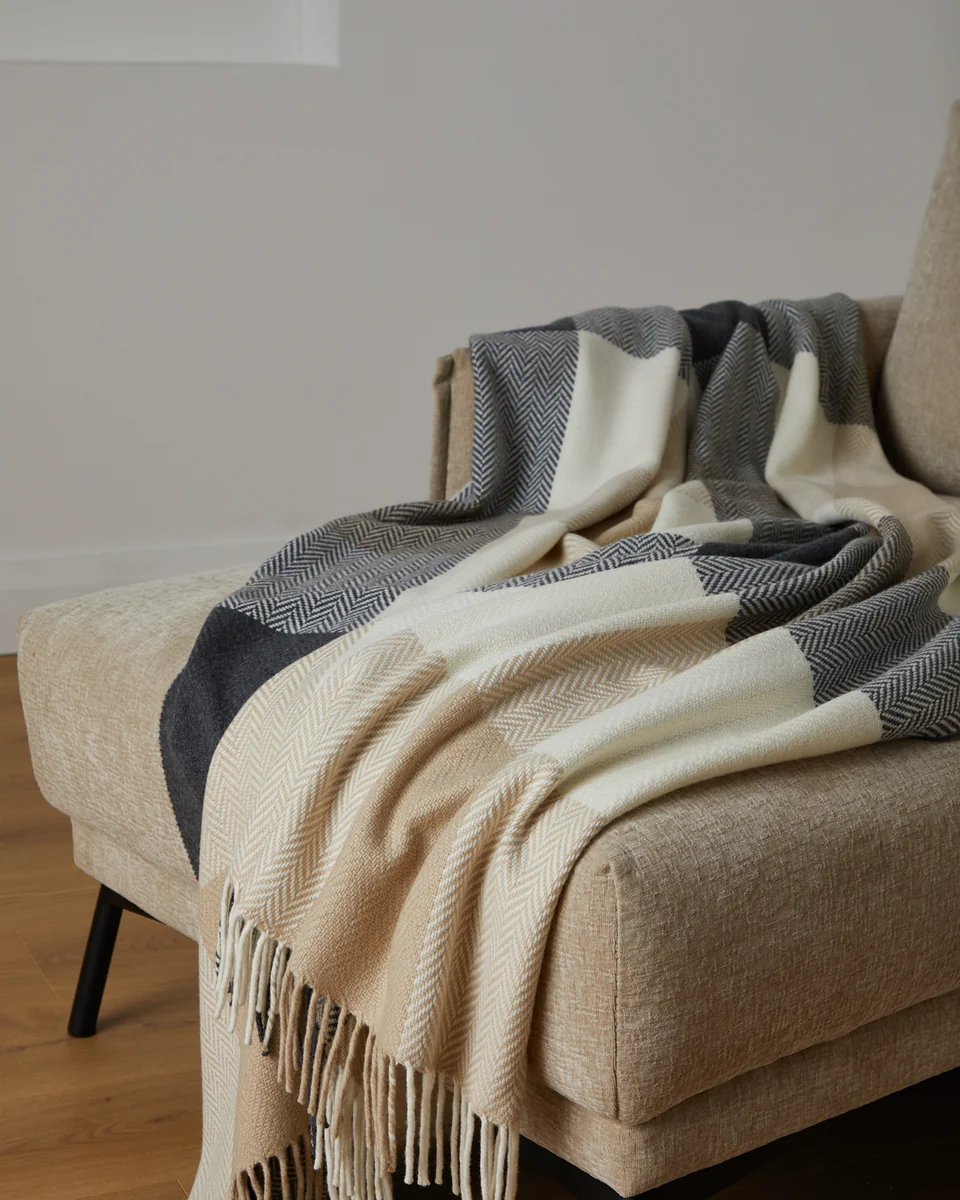 Reliable Foxford Lacken Cashmere and Lambswool Throw Prestigious