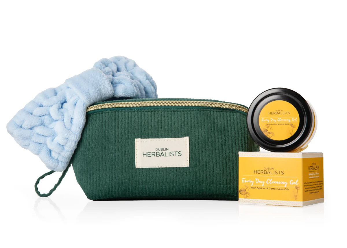 Stylish Dublin Herbalists Wash Bag Gift Set Relaxed