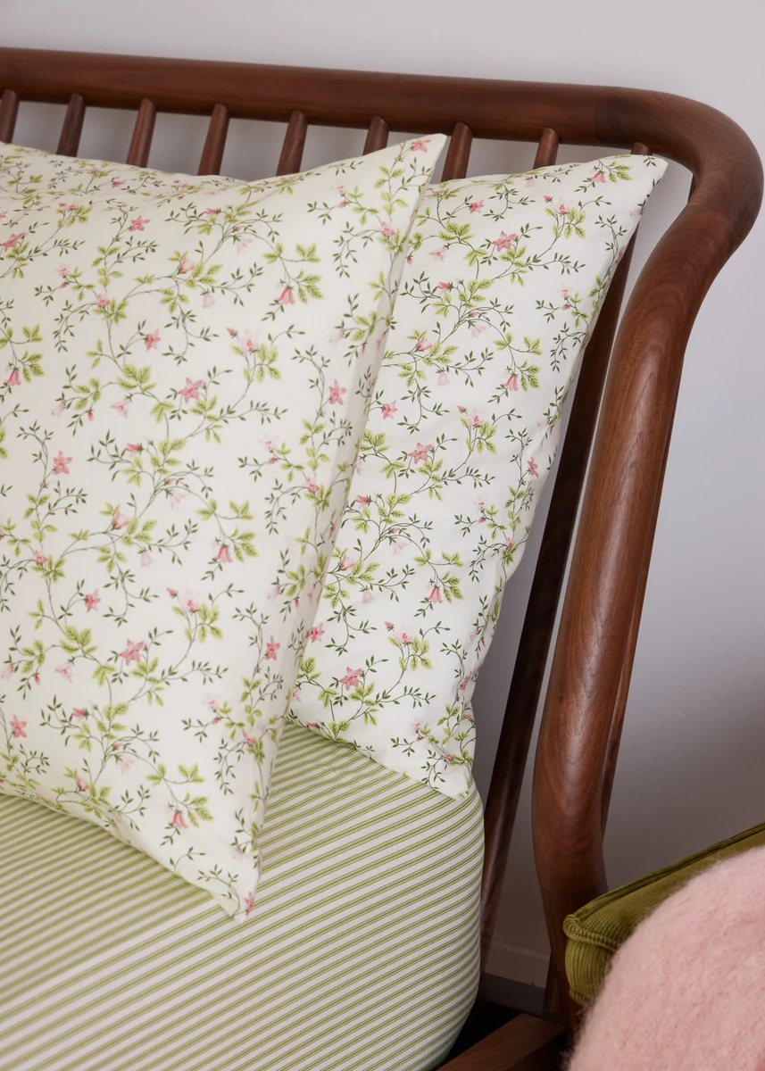 User-Friendly Foxford Dainty Lily Pillowcase Set Durable