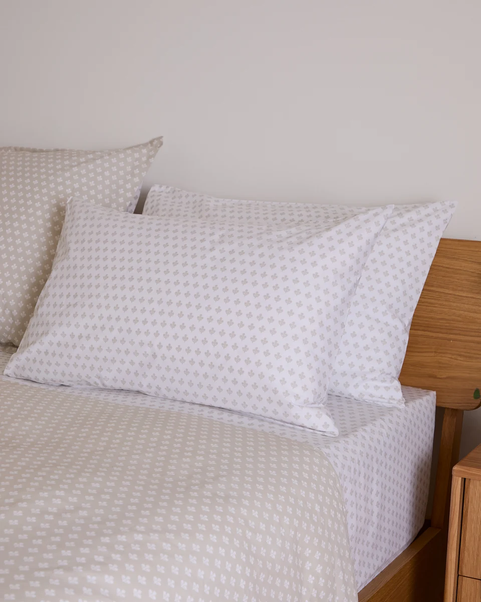 Original Foxford Mia White Pillowcase Set Reusable