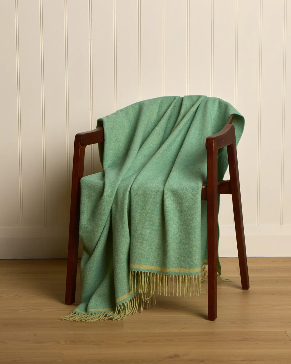 Stylish Foxford Cathal Lambswool Throw Reusable