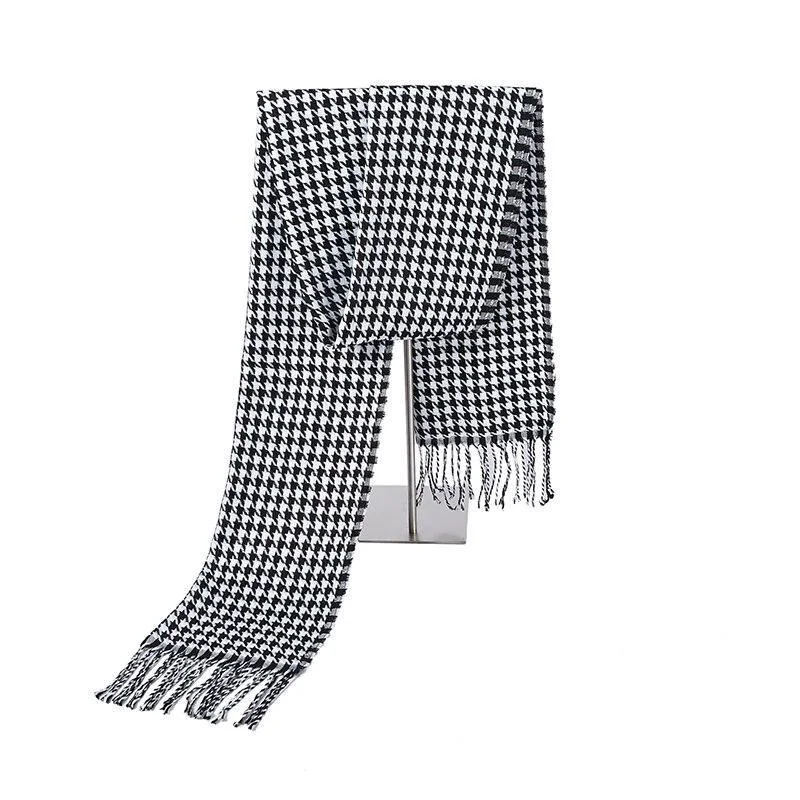 Crafted Houndstooth Cashmere Wool Scarf First-Class