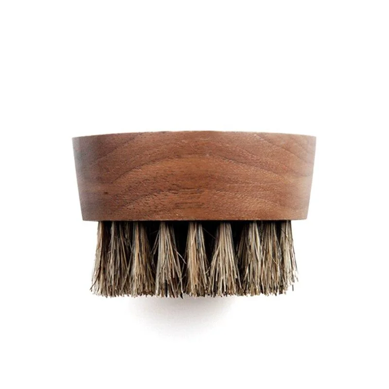 Specialty Cepillo para barba de cerdas de jabalí y madera de nogal Original