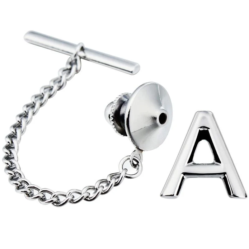 Consistent Pisacorbatas personalizado con monograma en tono plateado Carefully Designed
