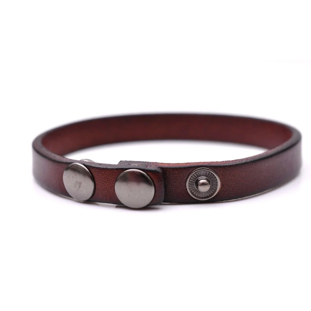 Sustainable Lennart Pulsera minimalista ajustable de piel de vaca Traditional